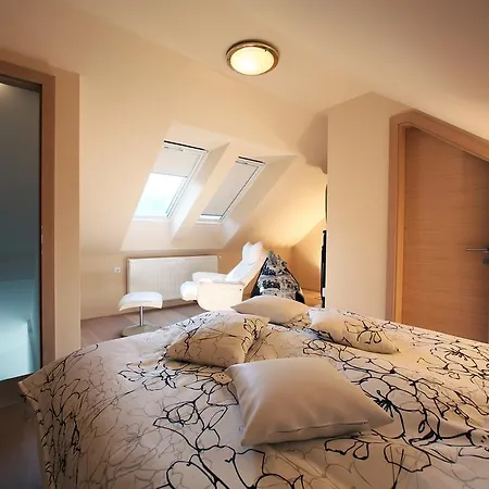 Golob Apartman *